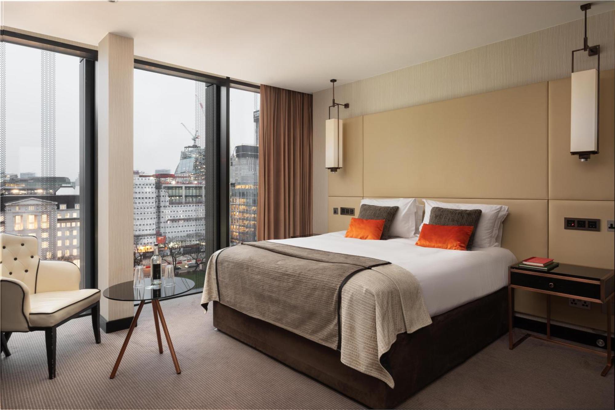 Montcalm Royal London House, London City Hotel Exterior photo